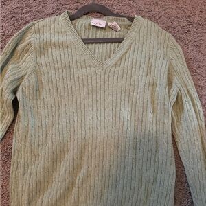 women’s green sweater